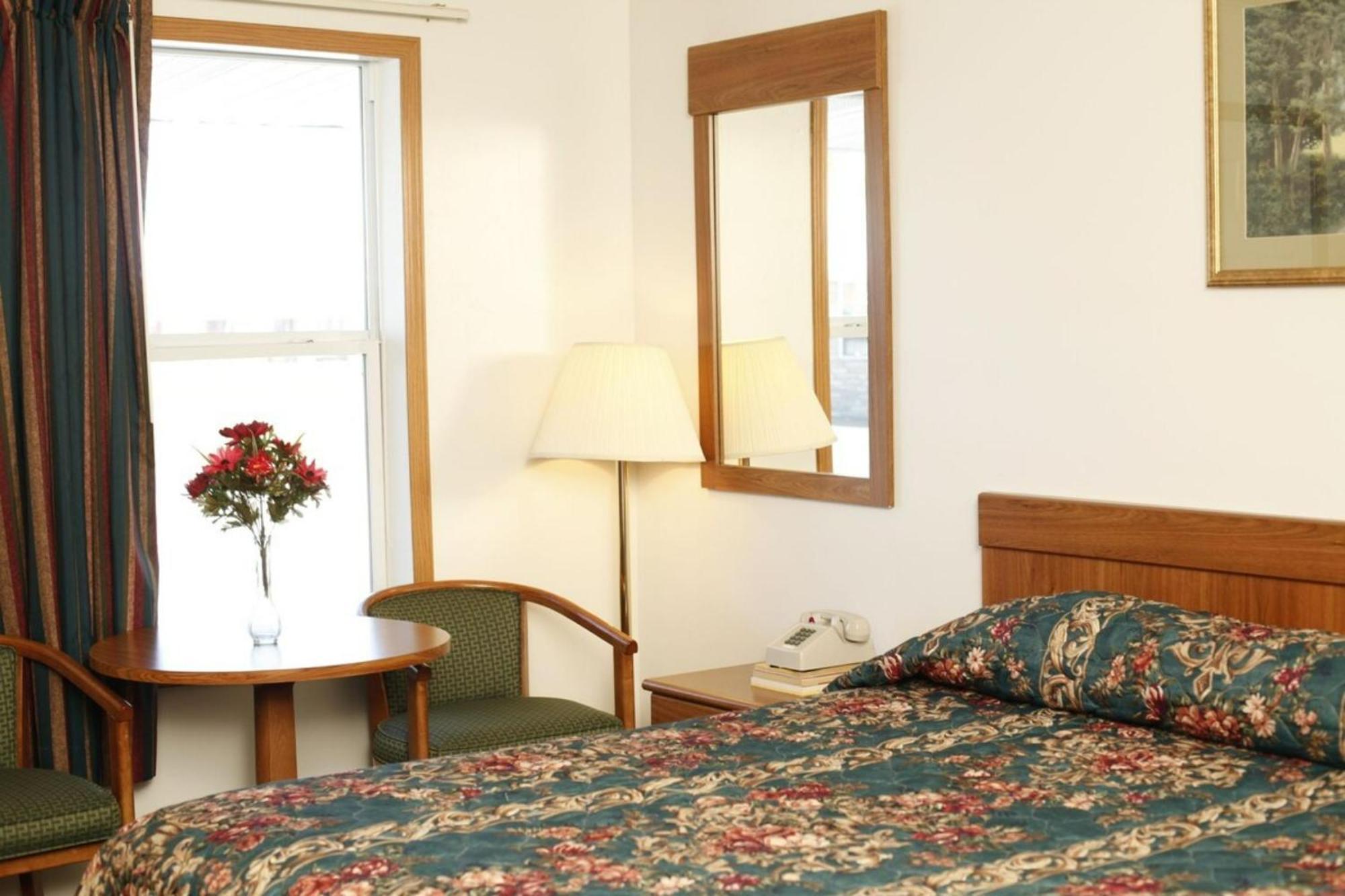 Oyo Travelier Motel Macon Buitenkant foto