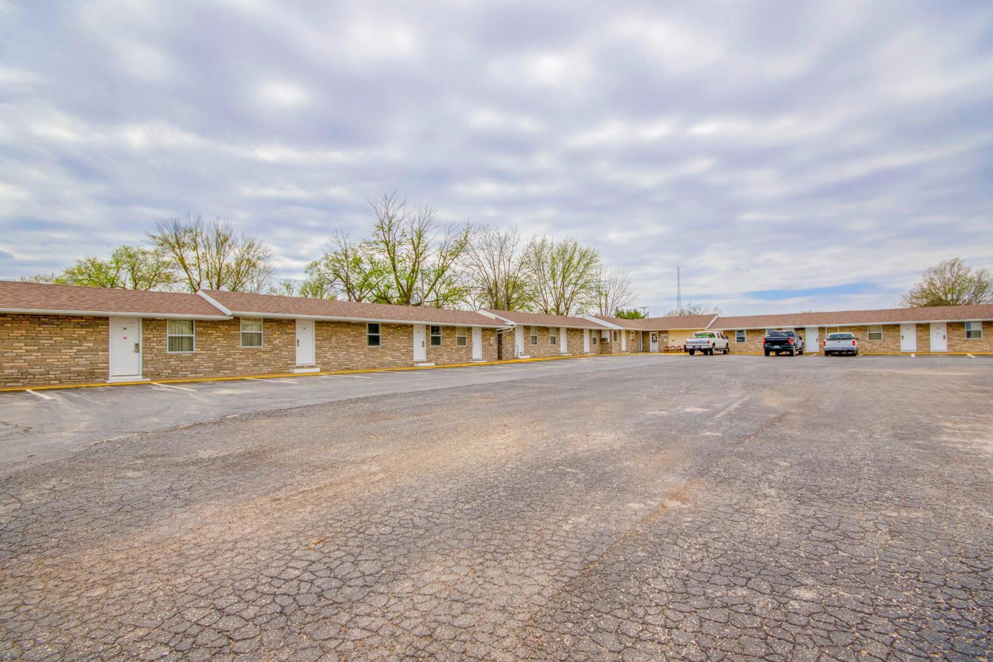 Oyo Travelier Motel Macon Buitenkant foto
